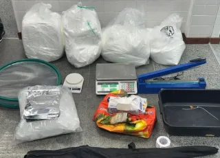 Após denúncia anônima, mulher é presa com 70 kg de cocaína em Feira de Santana
