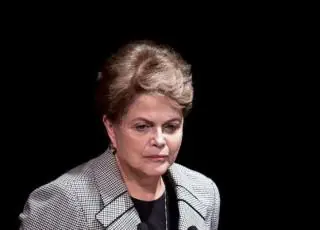 Após mal-estar, ex-presidente Dilma faz exames em hospital