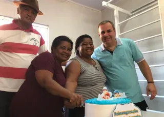 Prefeito Tonzinho reinaugura piscina do centro de fisioterapia de Lajedão