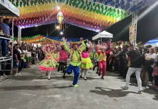 Apresentação de quadrilha e muito forró marcam a primeira noite do Santo Antônio Casamenteiro de Posto da Mata