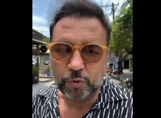    Apresentador Geraldo Luís critica Prefeito Jânio Natal por descaso em Arraial D’Ajuda