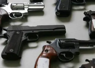 Armas de fogo são causa de morte em 71% dos homicídios no Brasil