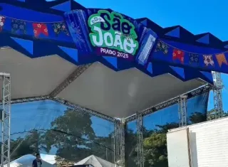 Arraiá bom é em Prado! São João 2025 começa hoje com muito forró e alegria