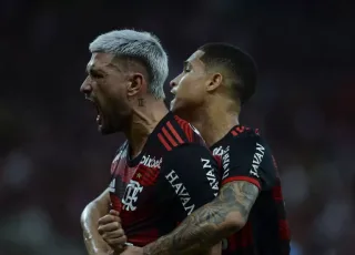 Arrascaeta desequilibra e Flamengo faz placar para chegar às quartas