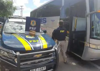 ÁS do baralho do crime é preso na BR 242 transportando crack e utilizando documento falso