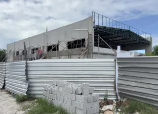 As obras de construção do Mercado Municipal do Peixe de Alcobaça estão na fase final