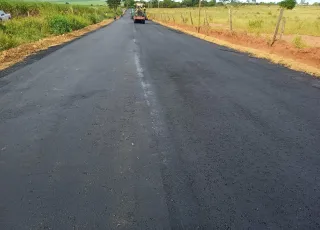 Asfalto da Vila Betinho em Lajedão deixou de ser sonho, virou realidade