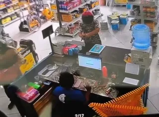 Assalto violento a loja de materiais de construção termina com apreensão de menor em Itamaraju