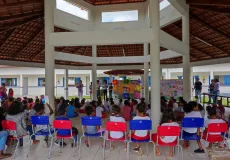 Assistência Social de Mucuri realiza roda de conversa com tema “Criança não Namora” com estudantes do município