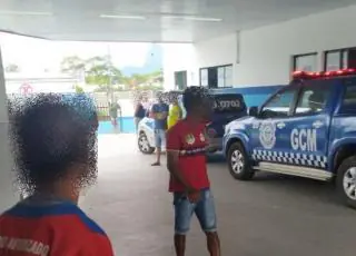 Ataque em casa de ciganos termina com dois mortos e três baleados, em Eunápolis