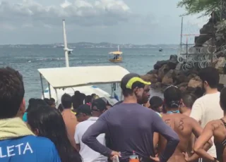 Atleta passa mal e morre durante competição de natação em praia de Salvador