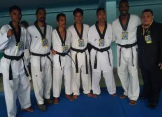 Atletas da equipe do mestre Reginaldo Durão são campeões no 36º Campeonato Brasileiro de Taekwondo em Pernambuco
