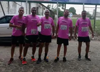 Atletas medeirenses participam da 6ª Corrida Rosa em Teixeira de Freitas