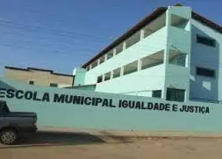 Aulas presenciais noturnas da Escola Municipal Igualdade e Justiça são suspensas após caso confirmado de Covid-19