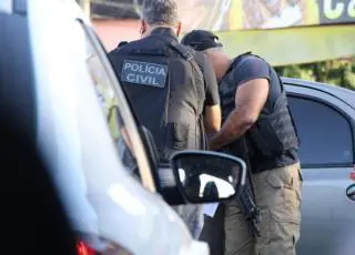 Autor de feminicídio é preso tentando sepultar corpo da companheira em Porto Seguro