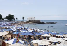 Bahia assume liderança nacional como destino mais procurado por brasileiros no verão de 2025