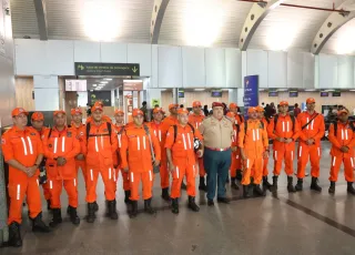 Bahia envia 22 bombeiros militares e profissionais de saúde para auxiliar no socorro às vítimas das chuvas no Rio Grande do Sul