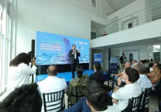 Bahia lança temporada 2026 de observação de baleias-jubarte com capacitação para profissionais do turismo