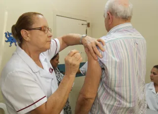 Bahia recebe as primeiras doses da vacina contra influenza; saiba quem pode ser vacinado