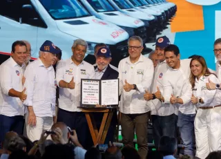 Bahia recebe mais de R$ 300 milhões em investimentos do PAC Saúde com entrega de veículos e equipamentos