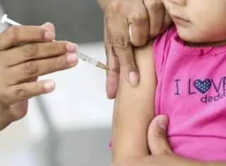 Bahia registra avanço na cobertura vacinal do calendário infantil em 2023