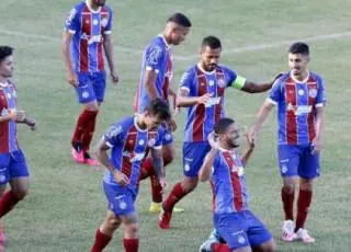 Bahia vence Flu de Feira e garante classificação na liderança do Baiano