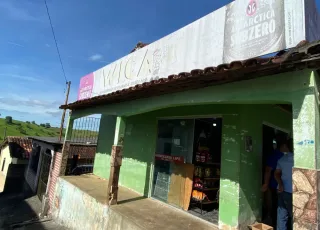 Bandidos amarram dono de mercearia durante assalto no Planalto 2, em Medeiros Neto