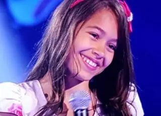 Batalha de trio – Teixeirense Hellen Sandy vence e avança no The Voice Kids