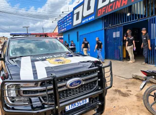 Batida da Polícia Civil em lojas de motos termina com seis veículos apreendidos em Teixeira