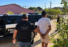 "Batman” é preso em flagrante durante investigação sobre tráfico e receptação em Eunápolis