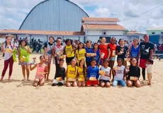 Beach Tennis na Escola: Projeto “Pegue essa Bola” agita Colégio Afrânio em Nova Viçosa