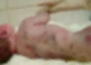 Bebê de 08 meses é espancado até a morte pelos pais
