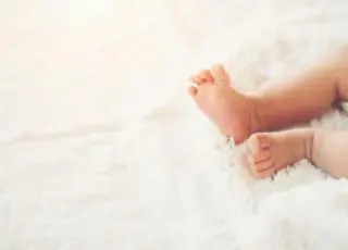 Bebê de 4 meses morre engasgado com leite em Itabatã