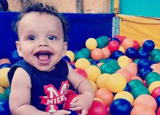 Bebê de 9 meses precisa passar por cirurgia e família cria rifa solidária. Ajude você também