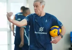 Bernardinho anuncia os inscritos do Brasil na Liga das Nações de Vôlei