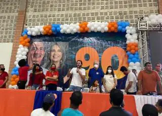 Beto Pinto e Cida Boiadeiro lançam candidaturas a prefeito e vice em Medeiros Neto