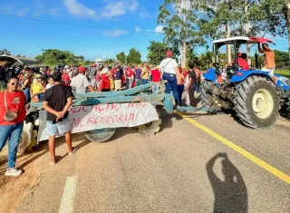 Bloqueio do MST em rodovia de Mucuri reacende debate sobre atendimentos já prestados aos assentamentos