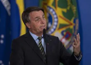 Bolsonaro deve prorrogar auxílio de R$ 300 até dezembro