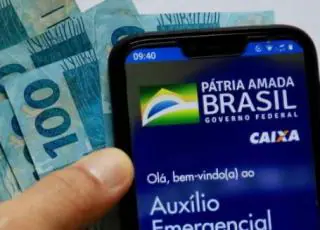 Bolsonaro fala em liberar mais parcelas do auxílio emergencial