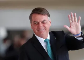 Bolsonaro faz campanha em Minas Gerais e destaca números do emprego