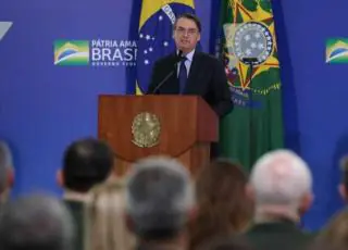 Bolsonaro: 'Não nasci para ser presidente, e sim militar'