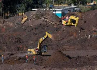 Bombeiros encontram mais um corpo em Brumadinho após 8 meses