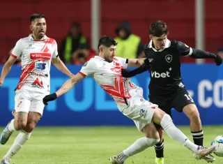 Botafogo sente altitude e perde para o Nacional Potosí