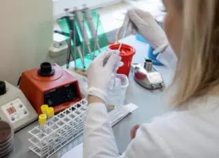 Brasil atinge a marca de 110 mil óbitos por covid-19, informa Saúde
