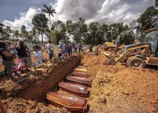 Brasil registra 1.840 mortes em 24 horas e volta a bater recorde da pandemia; total chega a 259,4 mil