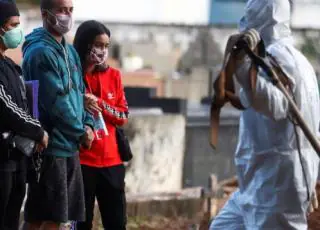 Brasil registra 751 mortes por covid-19 em 24h e bate novo recorde