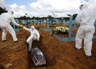 Brasil tem 2ª feira com mais mortes por covid em 9 meses