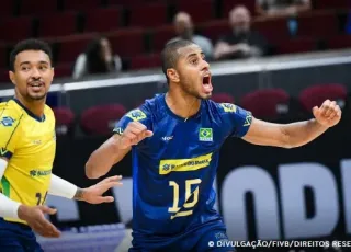 Brasil volta a vencer no Mundial e se garante nas oitavas de final