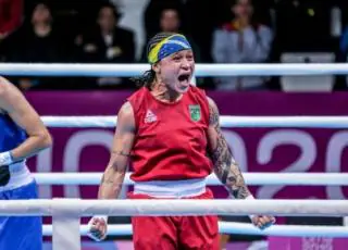 Brasileira conquista medalha inédita no Mundial de Boxe