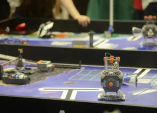 Brasileiros ganham torneio mundial de robótica